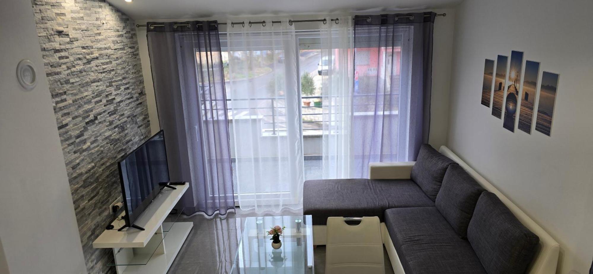 Nikol Apartment